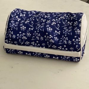 LapGear Tablet Pillow